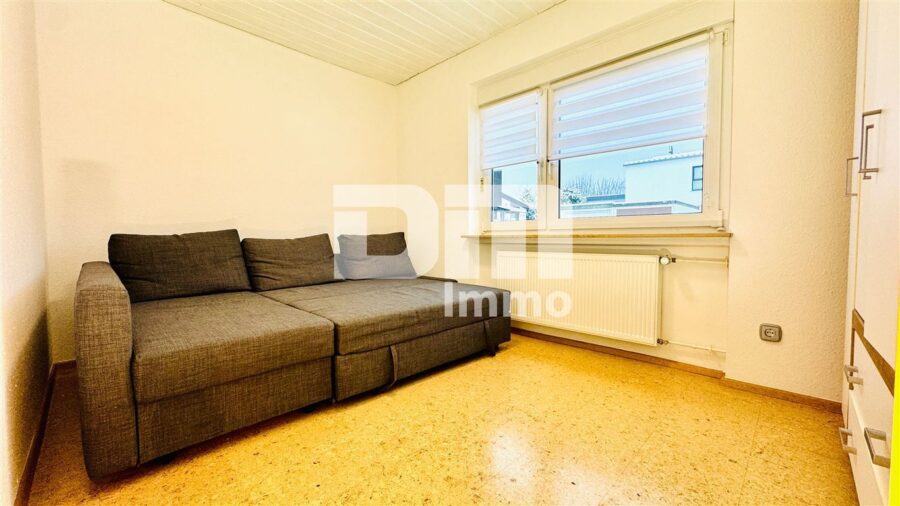 (R)eserviert! Altengerechter gepflegter Bungalow mit Gartenbereich, Terrasse, Garage - Gästezimmer / Kinderzimmer / Büro